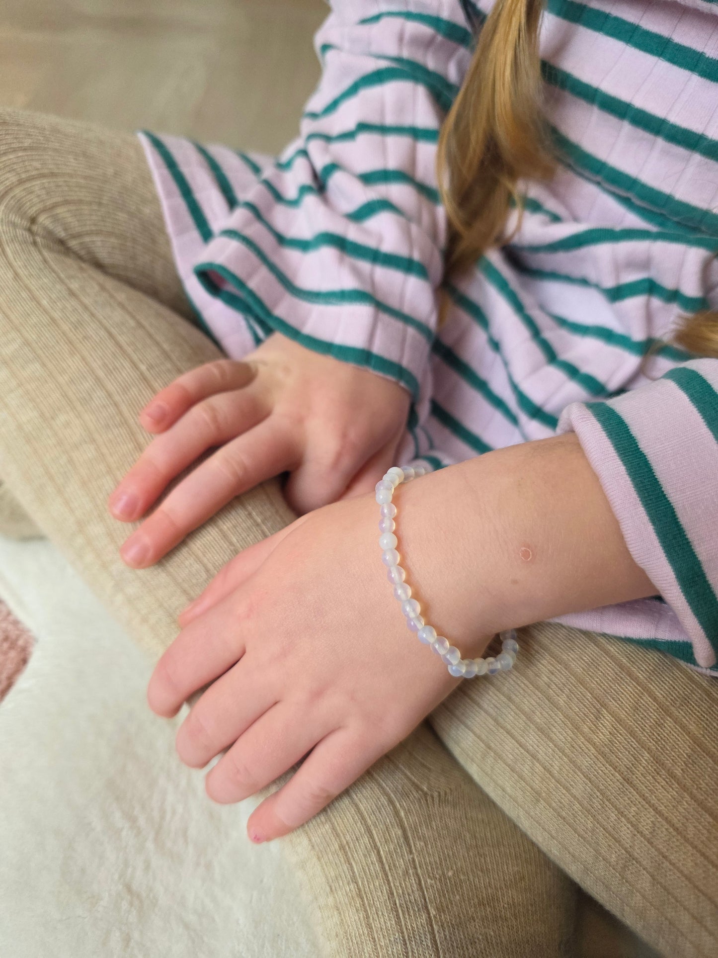 Kinderarmband Maansteen - liefde, zachtheid en balans